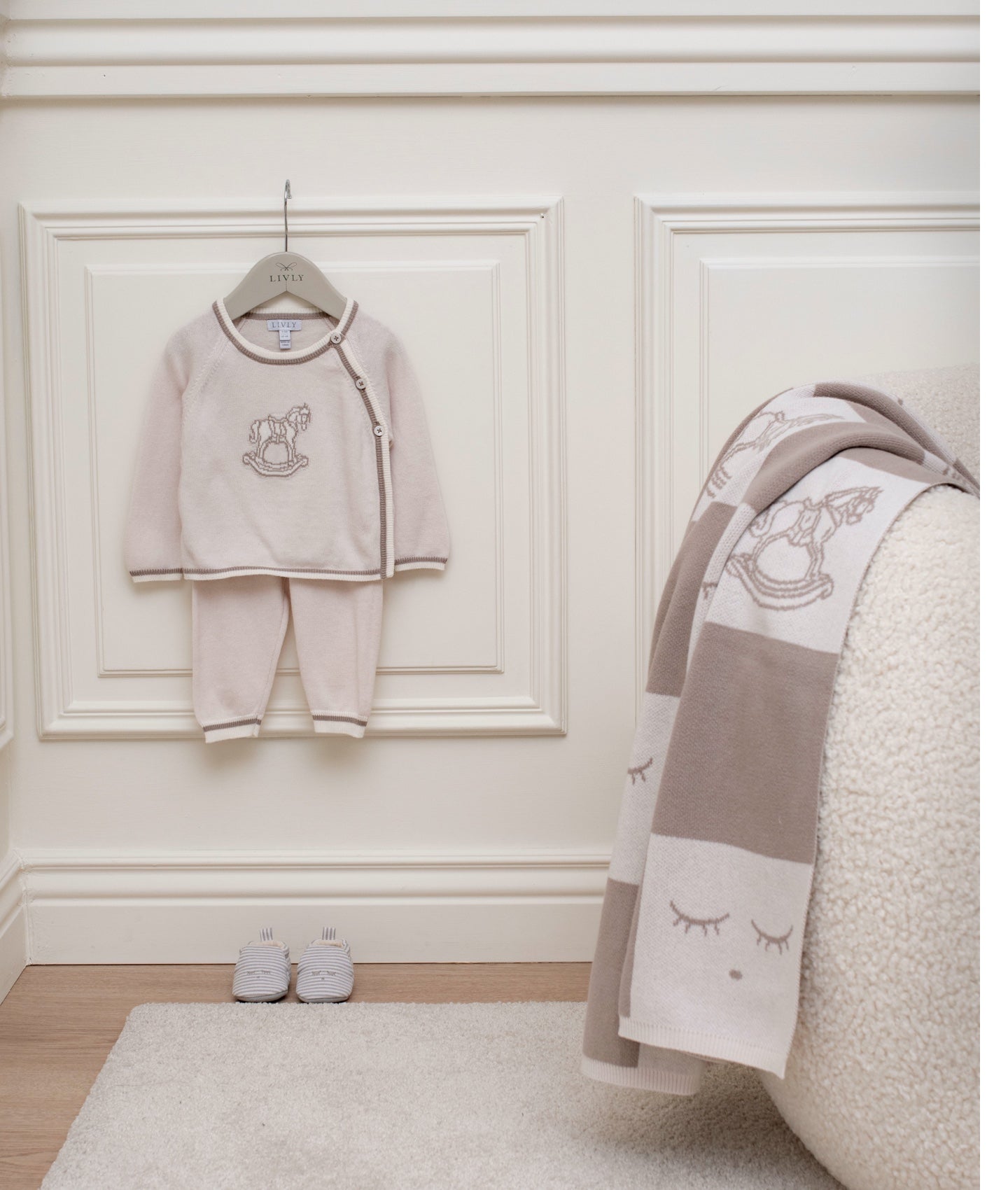 Rocking Horse Envelop Set