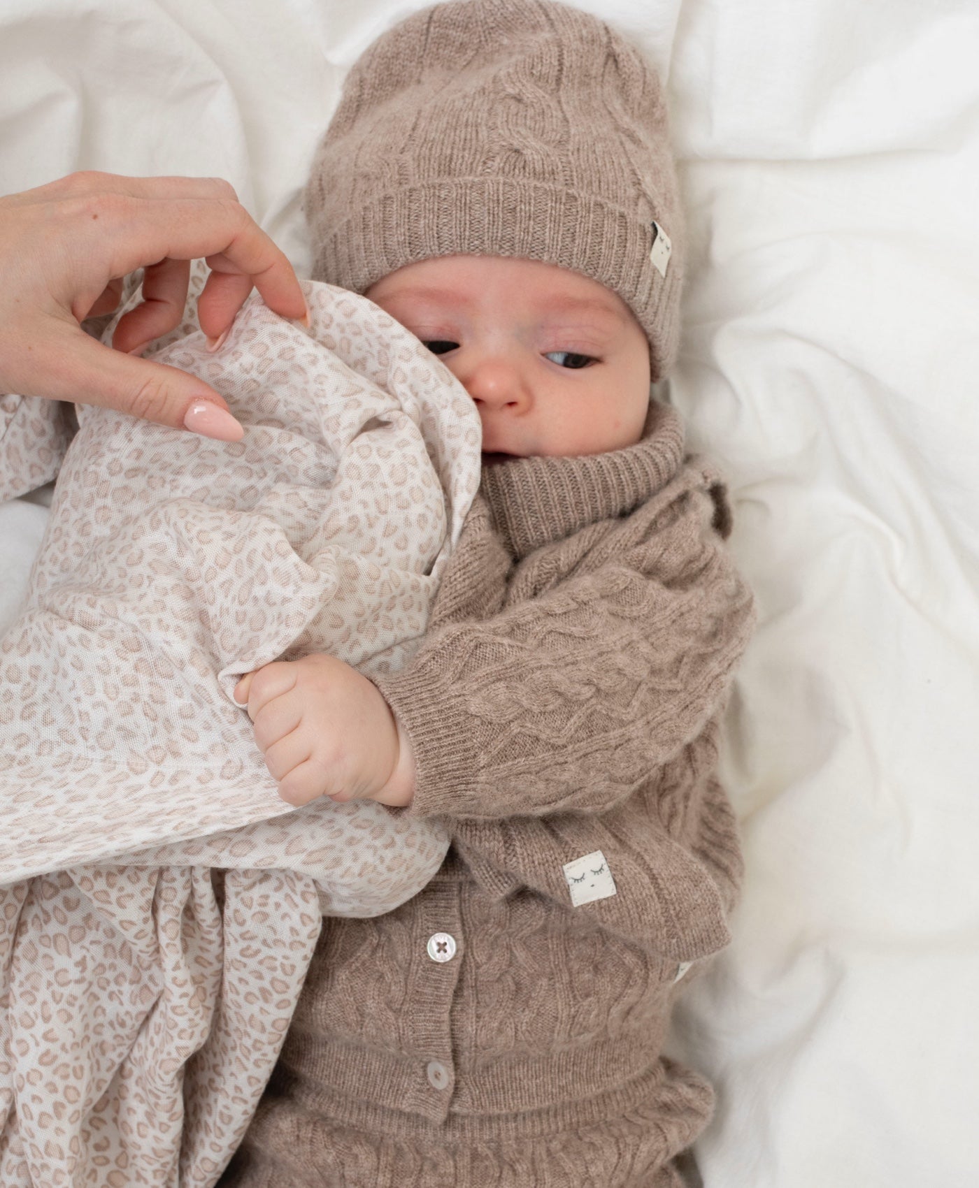 Kabelstickat Kashmirset