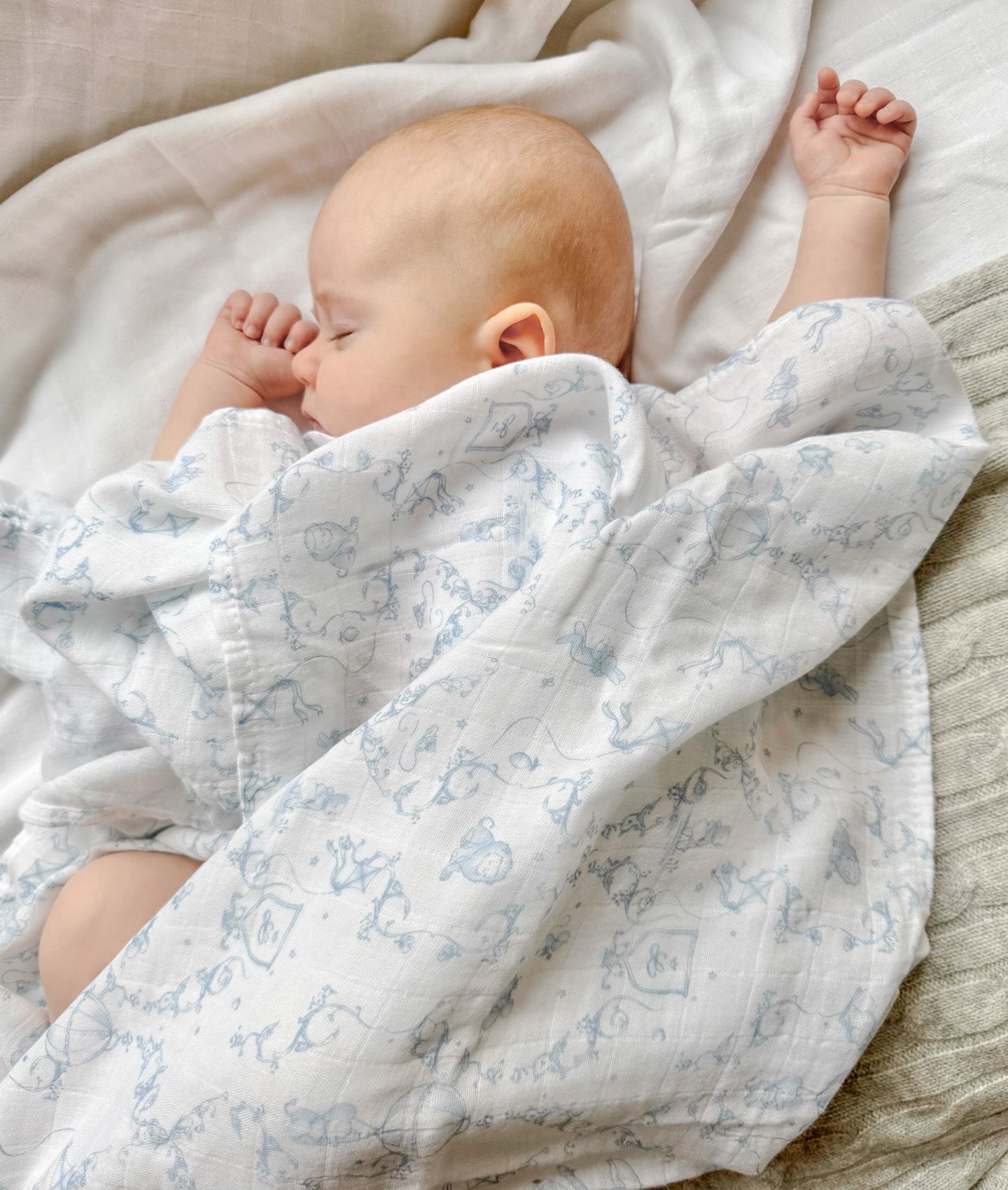 Wonderland Swaddle